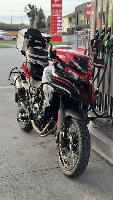 Benelli TRK 702X com apenas 2500km - 2024