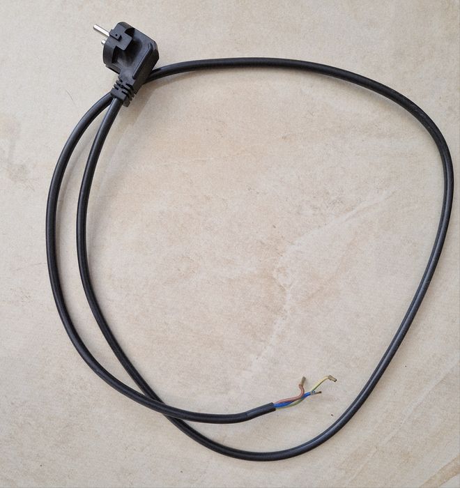 Kabel z wtyczką do agd
