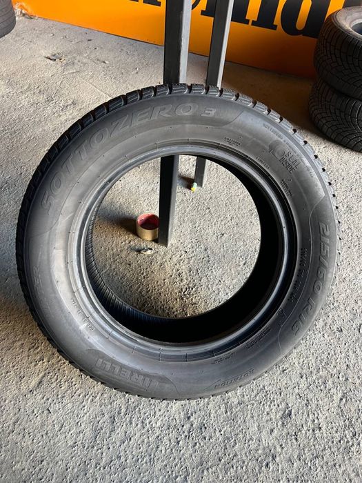 Шини 215/60 r16 95H Pirelli Sottozero 3 (2110)