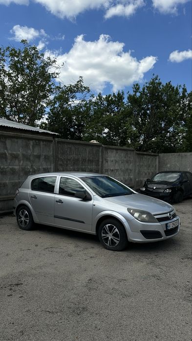Продам Opel Astra H 1.8