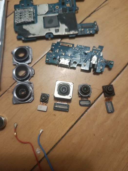 Samsung M34 5g   8/128 по запчастинам