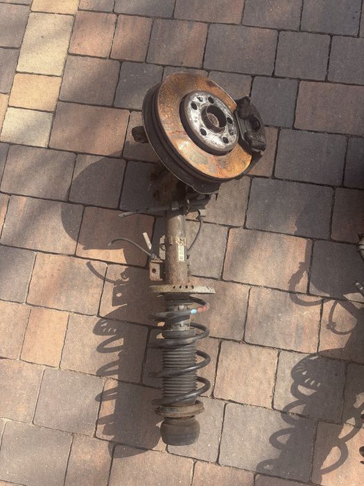 Lewa kolumna Mcphersona do Skoda Fabia