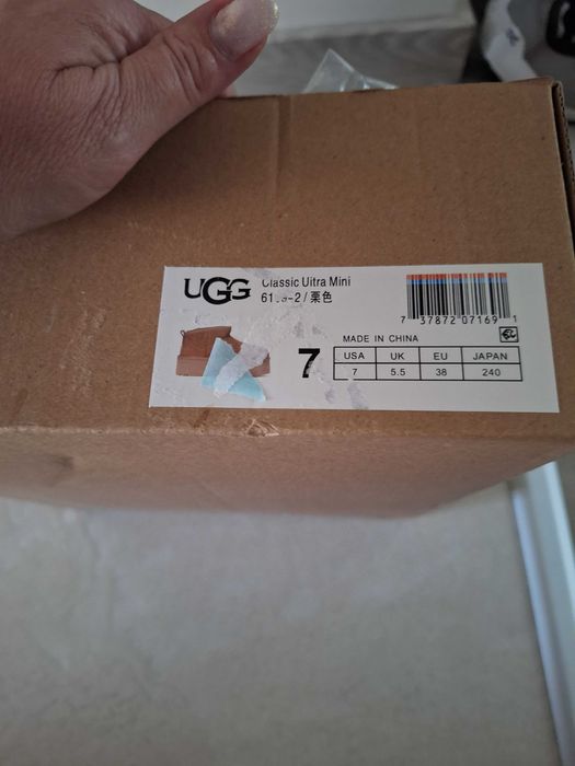 UGG platform mini. 38