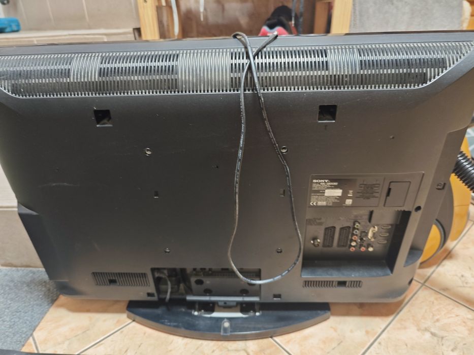 Telewizor Sony Bravia 32" KDL-32EX302 LCD digital colour, z pilotem