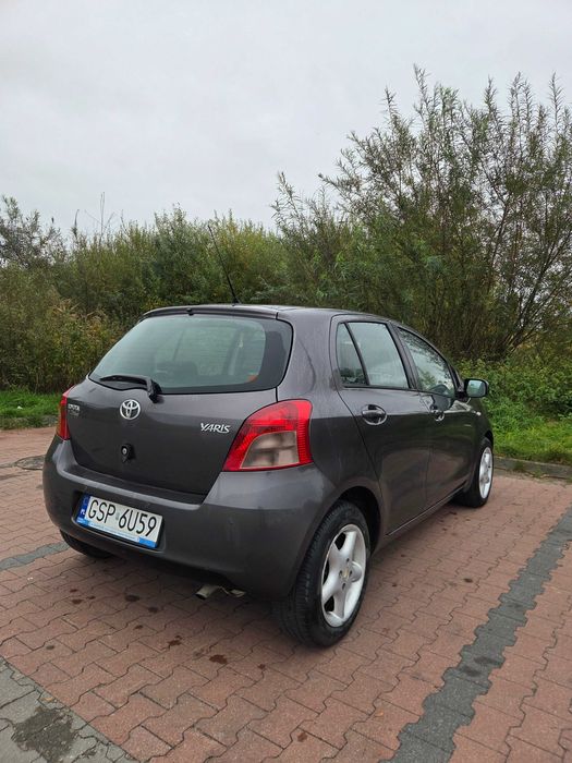 Toyota Yaris II.