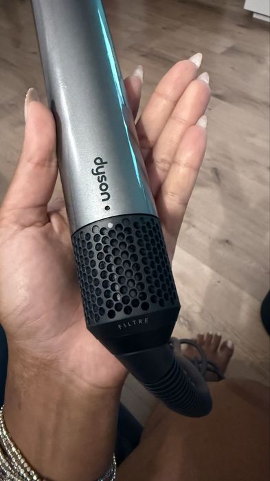 Dyson airwrap air