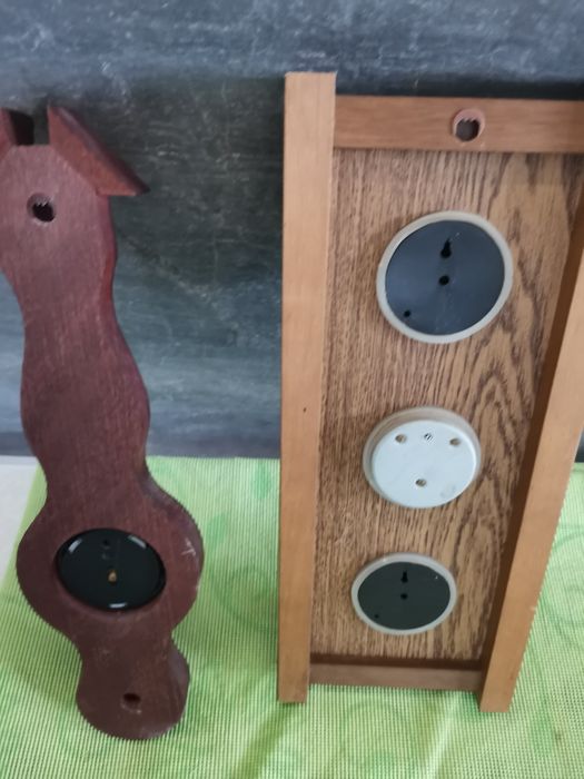 Barometrt ścienne 100zl za 2 sztuki