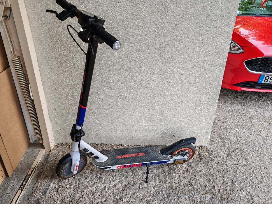 Aprilia e SRZ Trotinete Elétrica 300 W LED 8,5″ 25 km/h