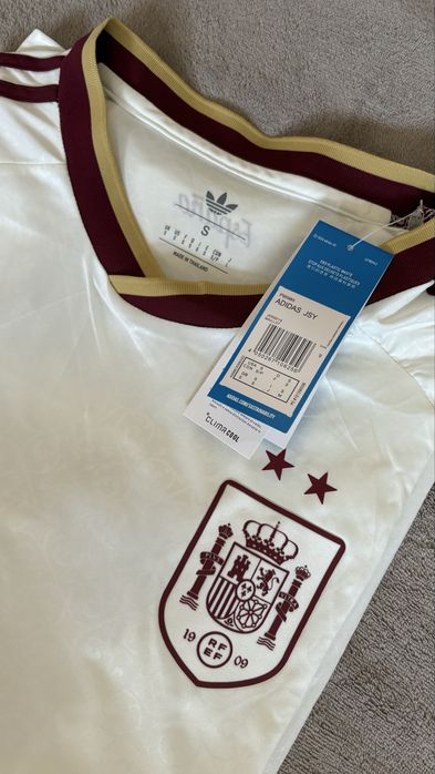 Spain Away Kit 25/26- Ferran Torres