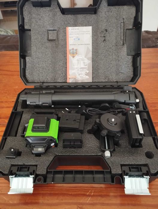 NIVEL DE LASER - 4D de 16 linhas c/ Tripé + 2 baterias