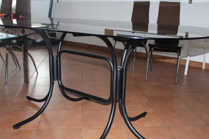 Mesa de tampo de vidro