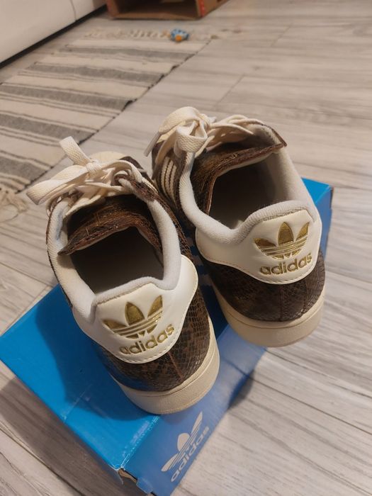 Adidas superstar