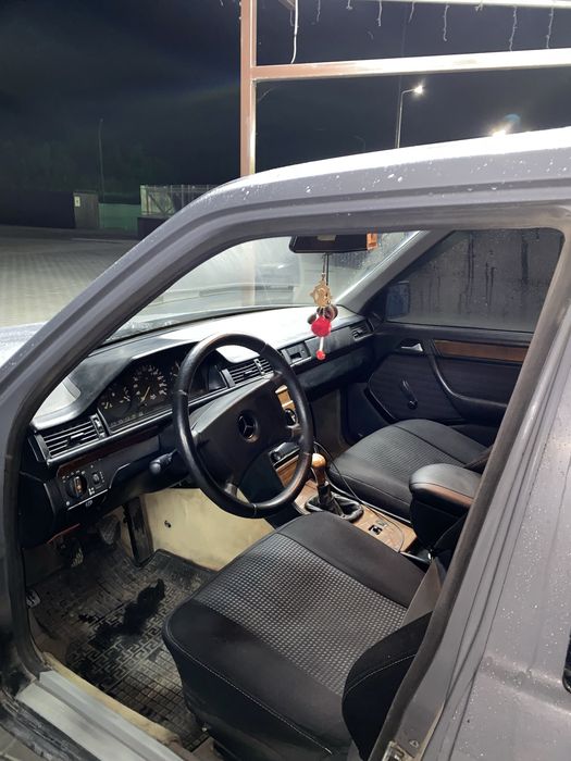 Mercedes-Benz E-Class 1987 VIN WDB1241201A570156 фото оголошення 8 з 8