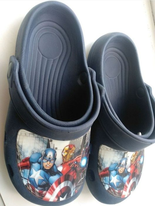 Детские кроксы Marvel  (Капитан Америка, Железный человек)