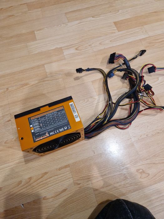 650W Блок живлення 24+8(4+4)/6+8(6+2)відео/3sata/6molex