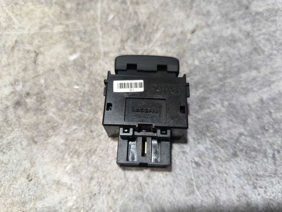 Кнопка вимкнення системи старт-стоп двигуна Nissan Juke F15 2010-2019