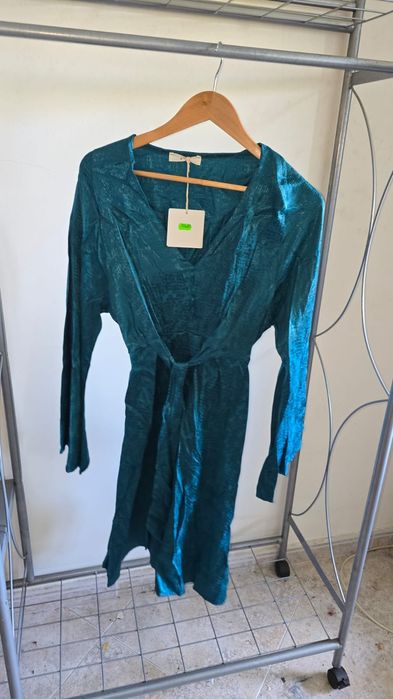 Roupa nova para venda