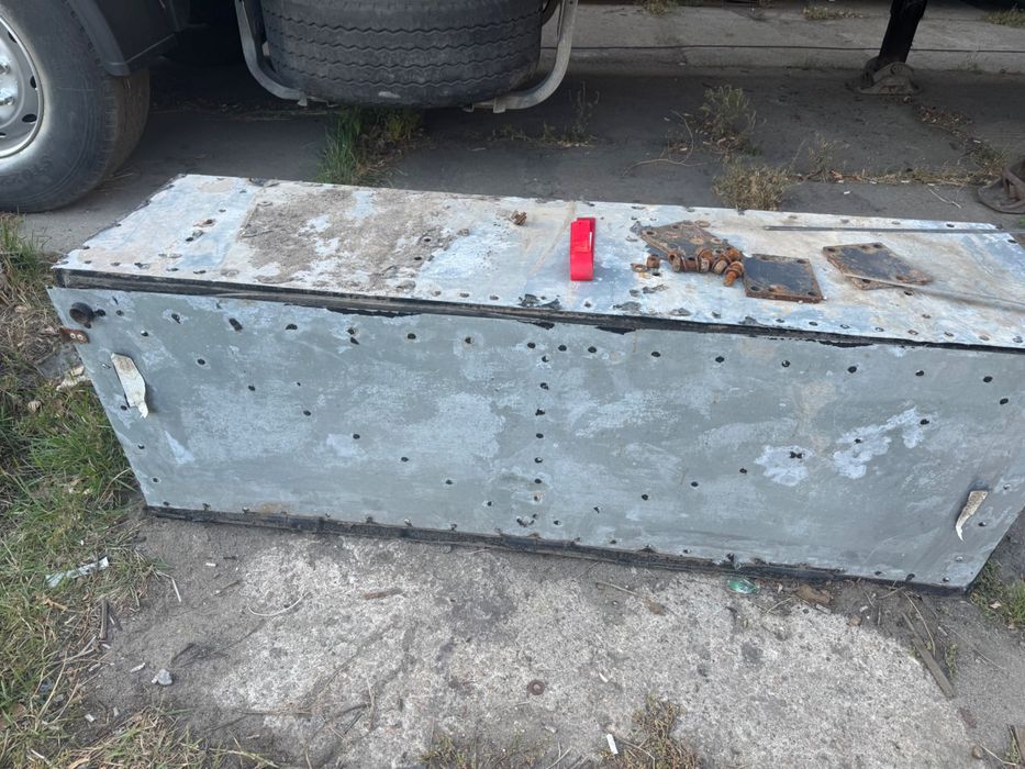 Ящик на полуприцеп