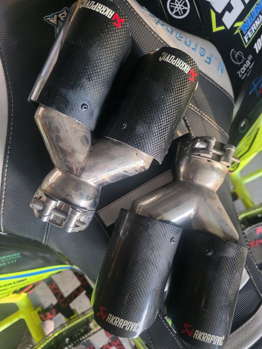 Ponteiras duplas  akrapovic para venda