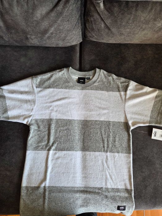 T-shirt Vans nova a estrear