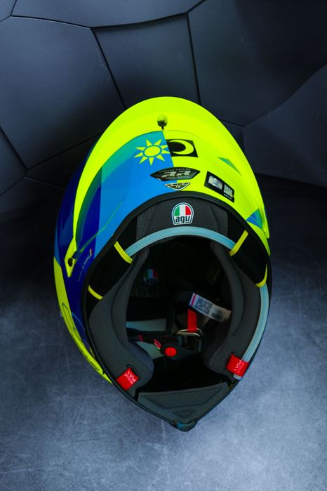 Мотошолом Agv  Shark Hjc shoei Scorpion Xlite  Ruroc Nolan rpha pista
