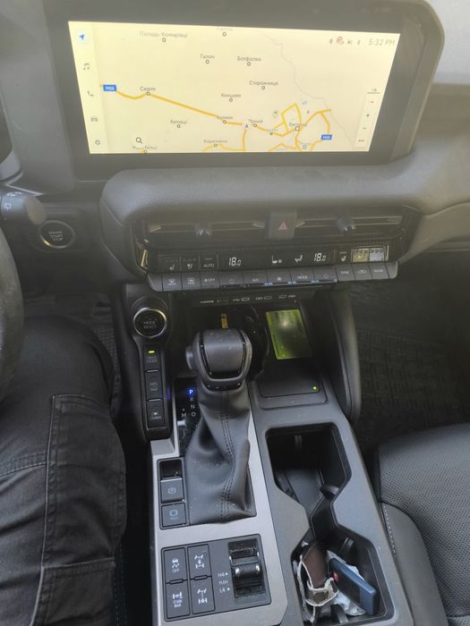 Автомобіль тойота