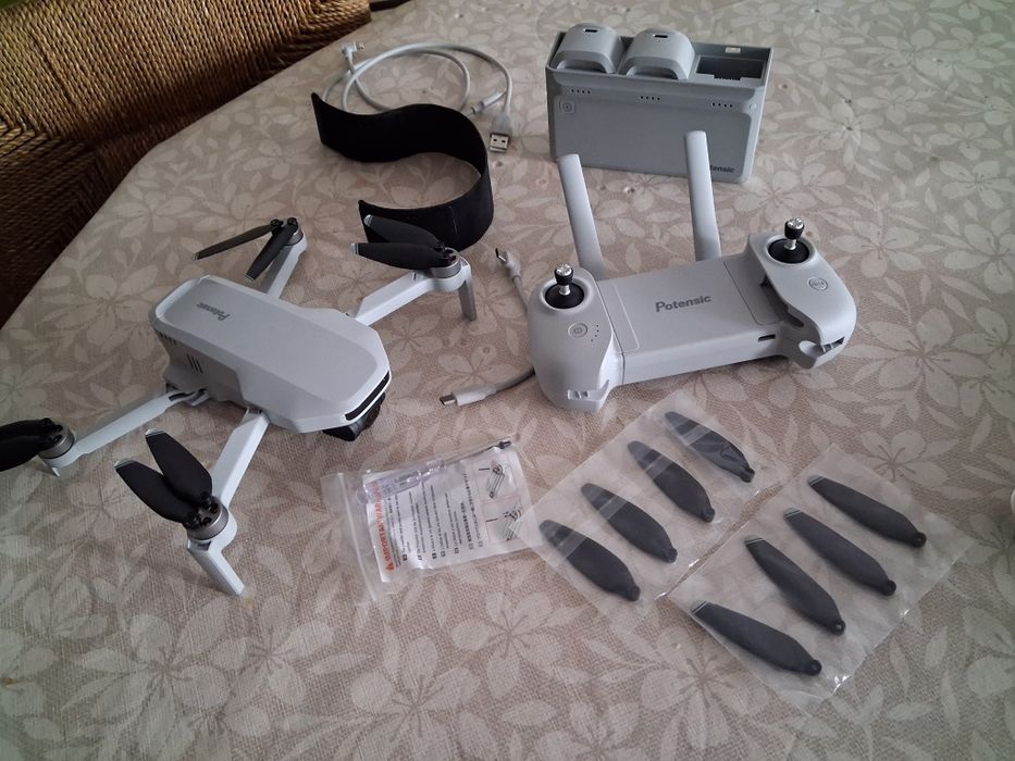 Drone potensic atom 3 eixos impecável