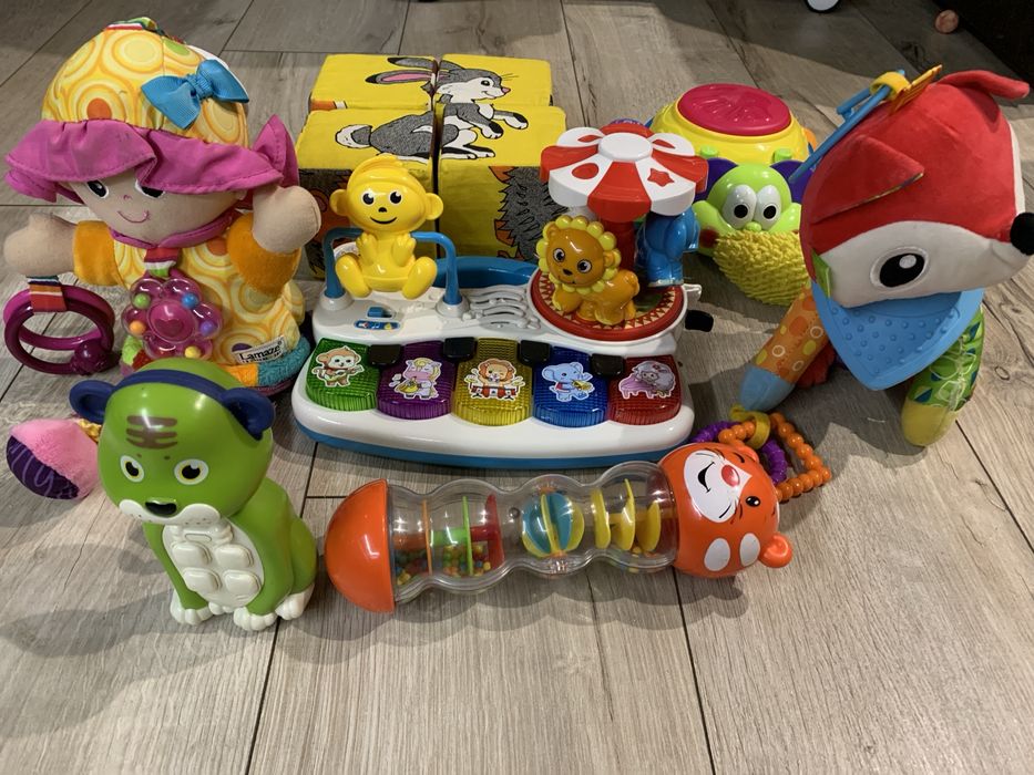 Іграшки розвиваючі