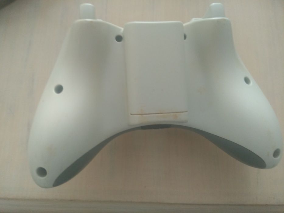 Xbox 360 Controller Like New with Batteries64585112520193121