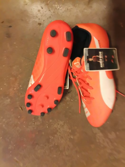 Buty piłkarskie chłopiece rozm 38.5