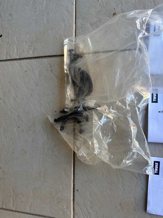 Suportes de bicicleta Thule com barras de tejadilho – completos