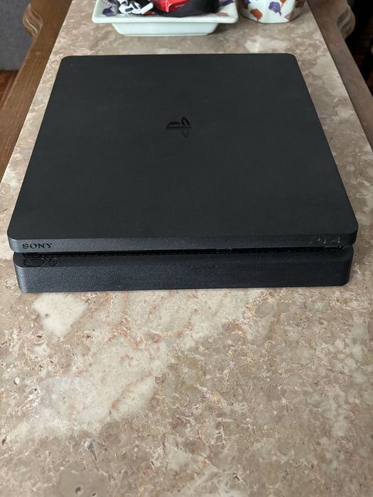 PS4 - JAILBREAK - 500gb + disco de 500gb