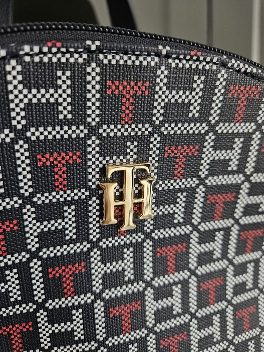 Duży, oryginalny plecak damski Tommy Hilfiger