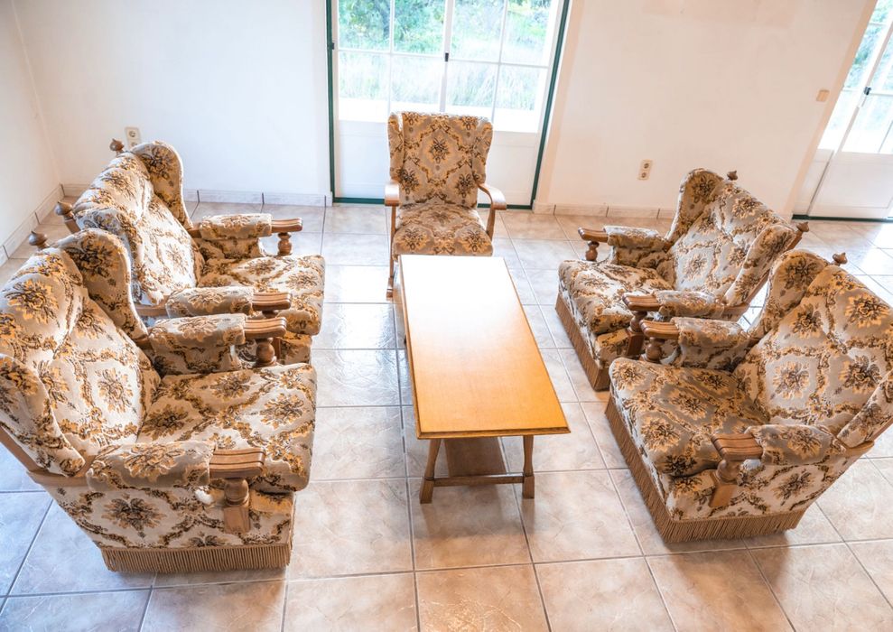 Cadeirões holandeses em veludo e carvalho maciço (entrega gratuita)