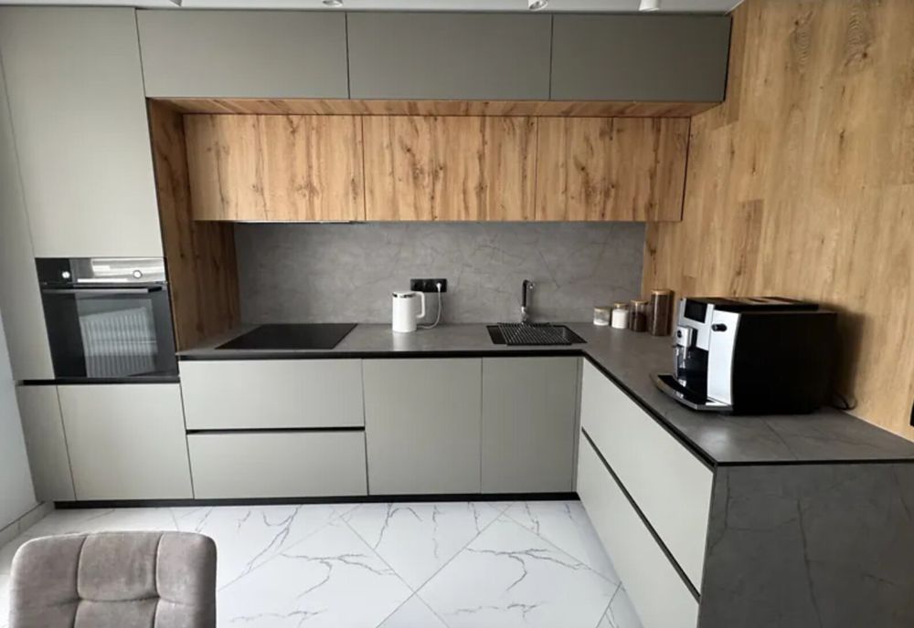 Продаж 2к квартири 53.6 кв. м на вул. Польового Омеляна