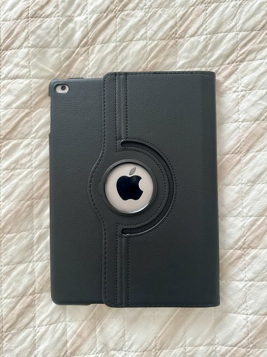 Apple iPad Air 16GB Wi-Fi (Cinzento Sideral) - 1ª Gen