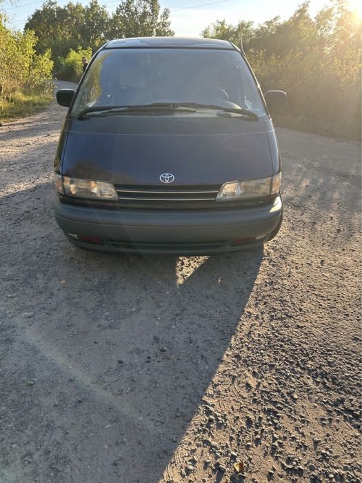 Продам 2 машины Toyota previa