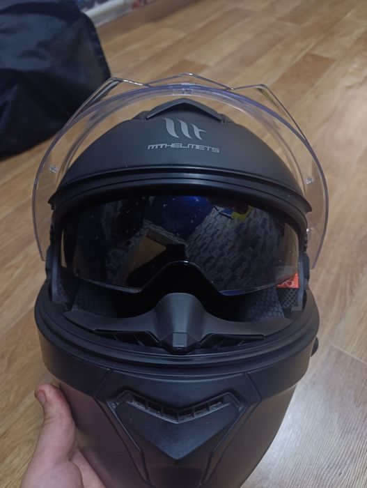 Продам шлем MT HELMETS genesis modular sport.