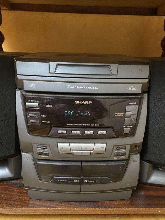 Продам музикальний центер Sharp 3 х дисковий