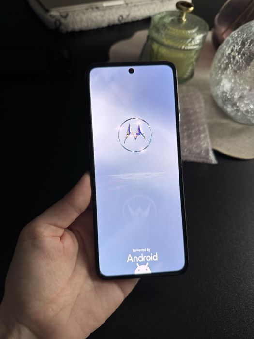 Sprzedam Motorola Razr 60 Crystals by Swarovski