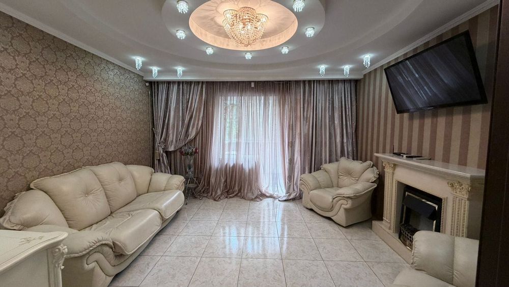 Продаж 3-к квартири в Українці