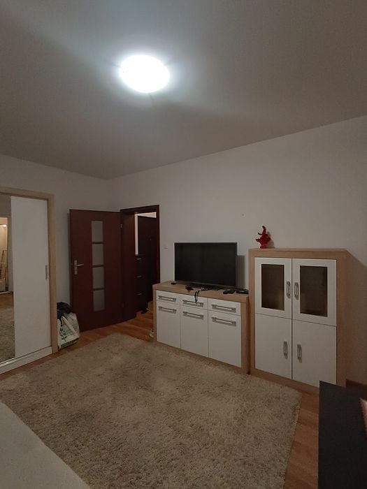 Mieszkanie 35 m² – klimatyzacja, balkon, 1800 zł