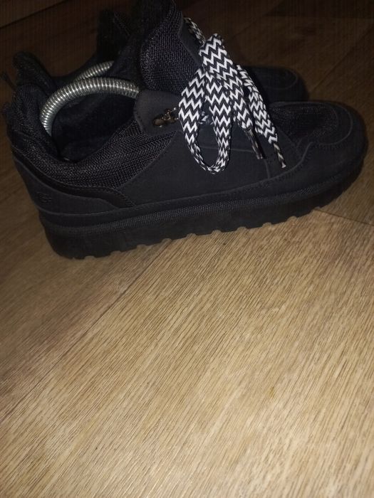 Уггі          Ugg