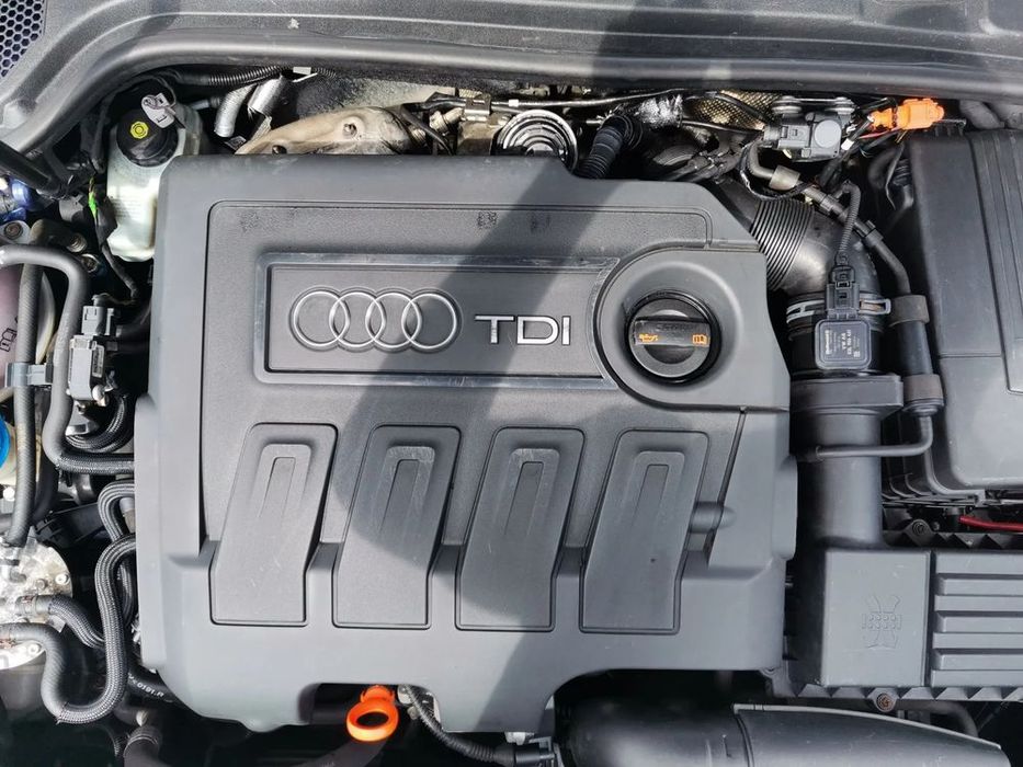 silnik kompletny audi vw skoda 1.6 tdi cay cayc 77kw 105 km