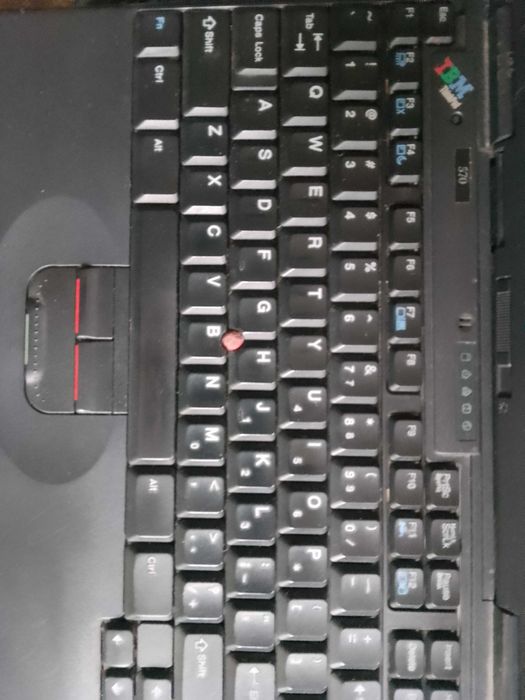 Laptop    IBM  VINTASE