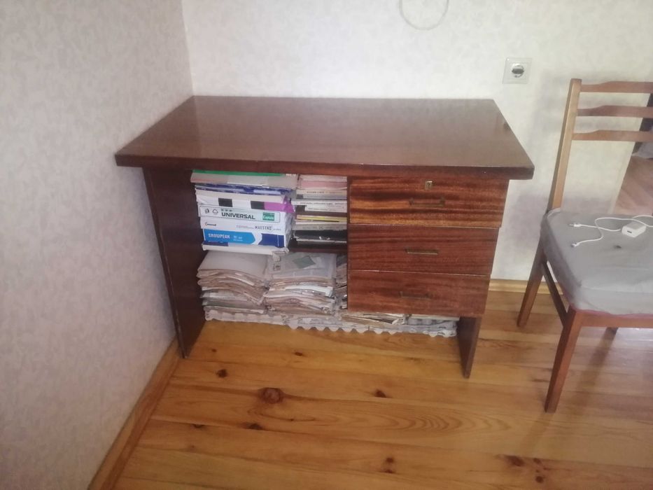Стол раскладной ссср, сервант, кровать, тумба