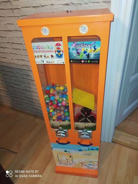 Automat do sprzedaży zabawek z kapsułek. Zgorzelec • OLX.pl