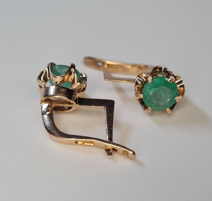 Золотые серьги с изумрудом Ссср. Золоті сережки СРСР зі смарагдами.