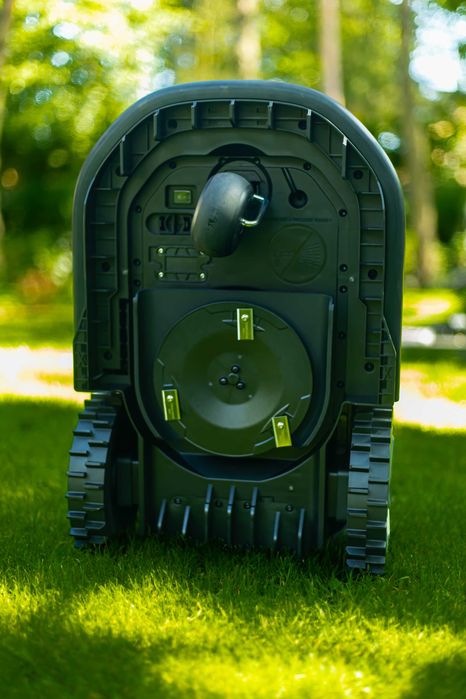 TerraMow V1000 robot koszący bezprzewodowy