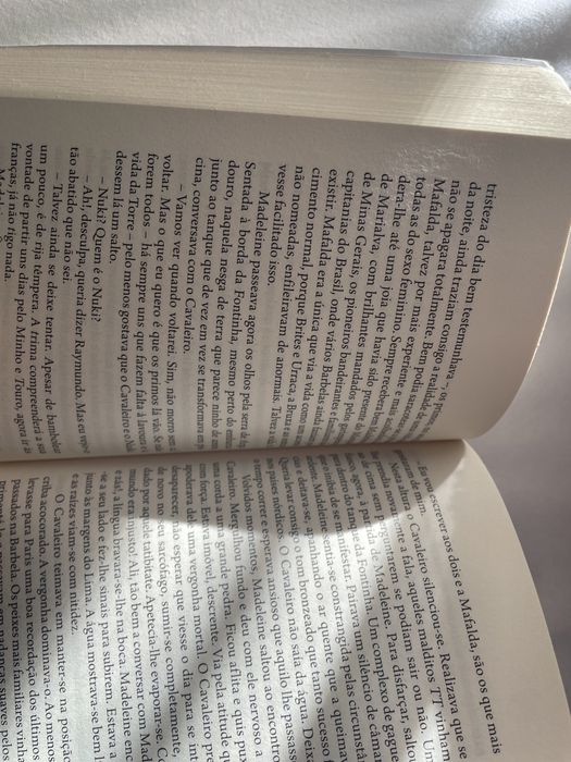 Livro A Torre Da Barbela